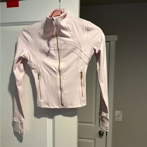 (SOLD) lululemon athletica Sweet Pink cropped Nulu Define Jacket